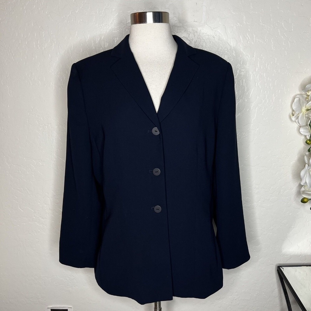 Collections for Le Suit Women's Navy 3 Button Career Blazer Size 14 P